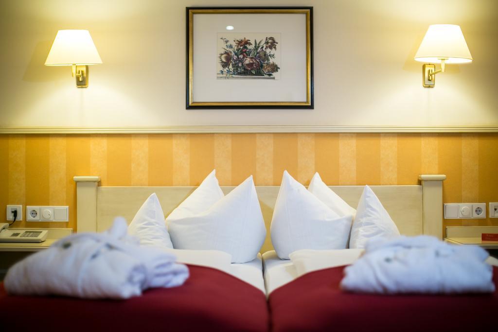 Hotel Hirsch Oberstaufen Phòng bức ảnh